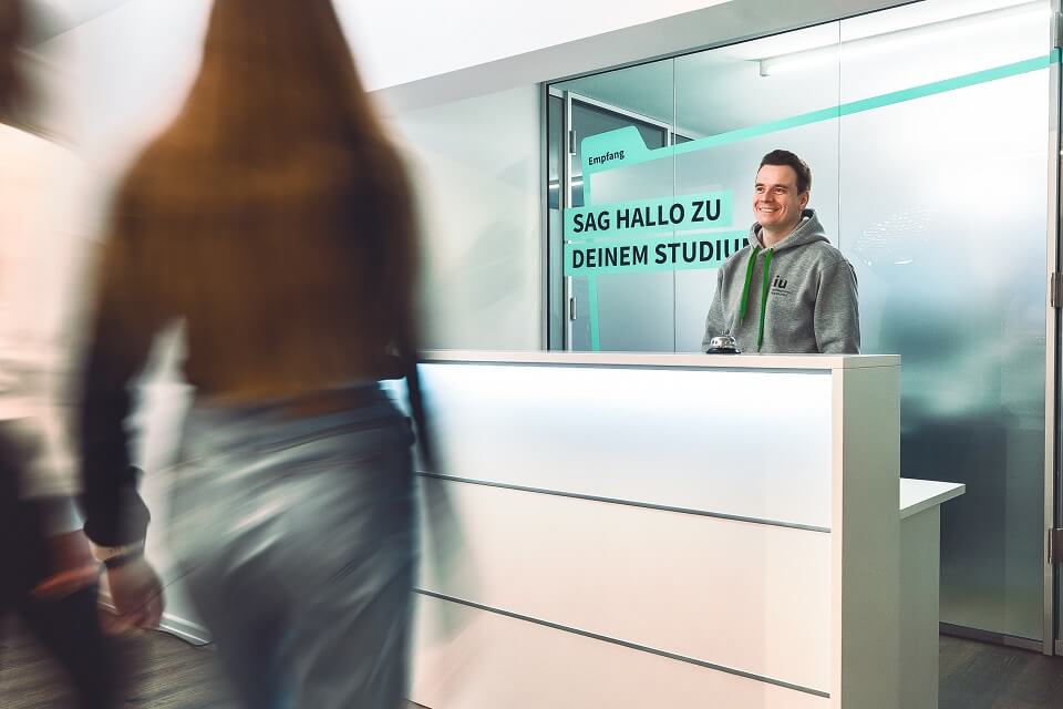 Soziale Arbeit  IU Duales Studium  Alle Infos!